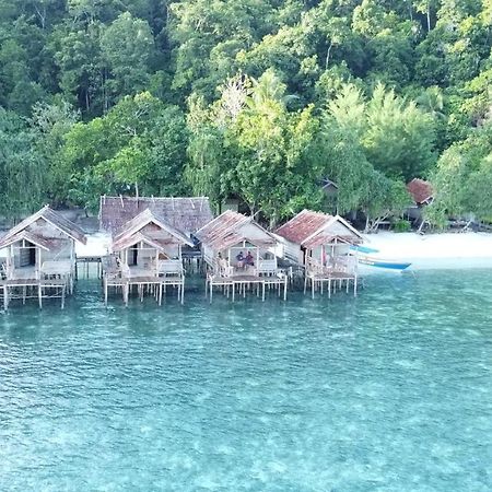 Firdas Bungalows Waisai Экстерьер фото