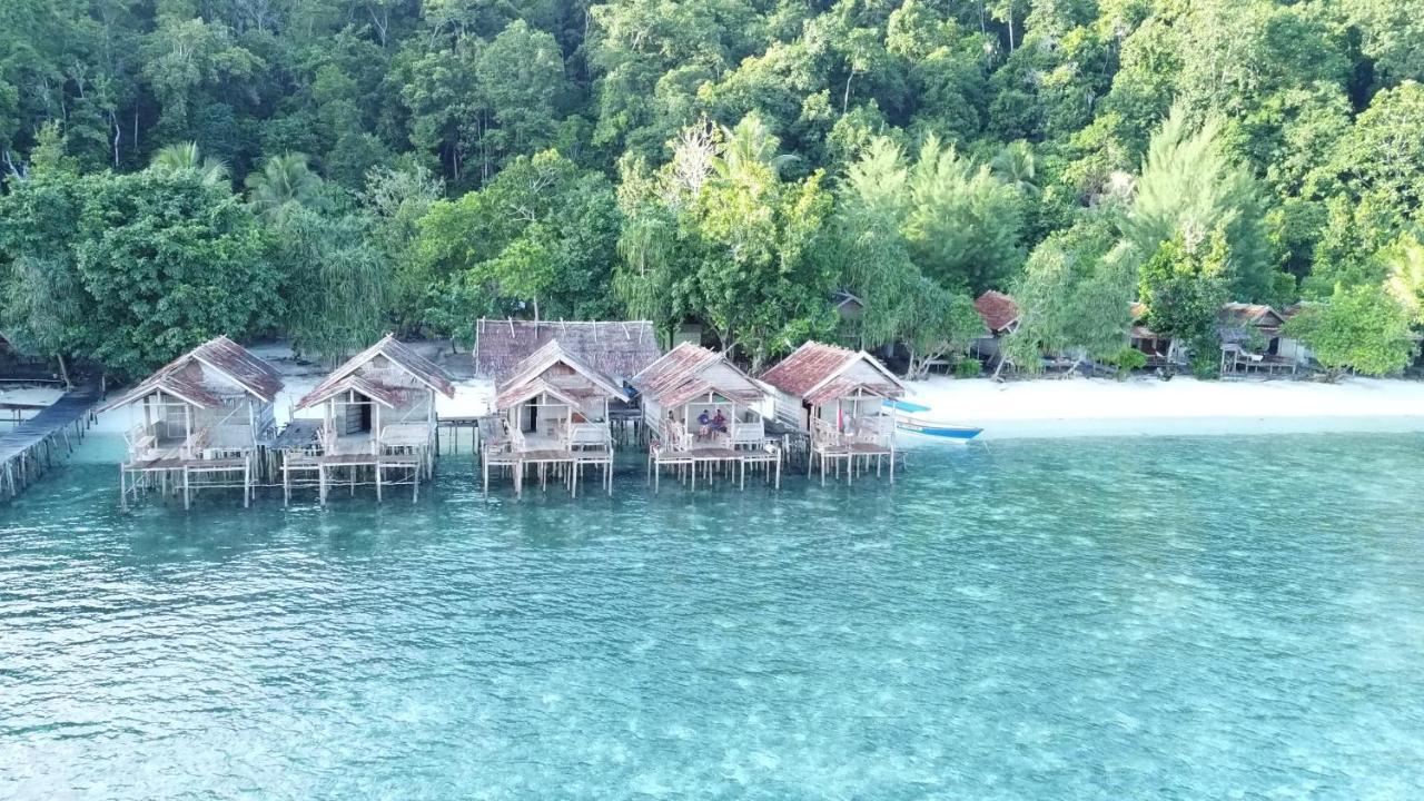 Firdas Bungalows Waisai Экстерьер фото